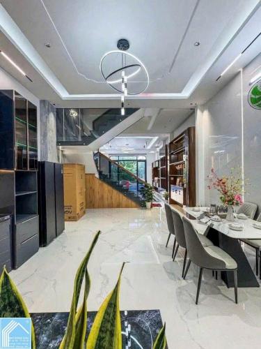 Hiếm nè - đường số 1 hướng Đông Nam - KDC VĂN HOÁ TÂY ĐÔ - NHÀ ĐẸP 3 TẦNG HIỆN ĐẠI