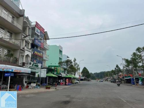 Khu dân cư 586 - Bán 2 nền đường Bùi Quang Trinh gần Chợ 586