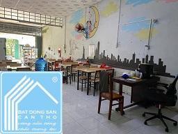 Mặt bằng rộng rãi, ngang 4mx22m, 2 phòng ngủ, 2 nhà vệ sinh. MB mặt tiền đường Nguyễn Việt Dũng.