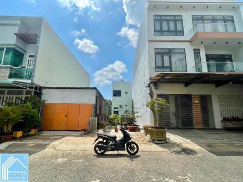 Nắm chủ. BÁN NỀN ĐẸP 73 B26, HƯNG PHÚ 1 -  LH 0942495498 Phương