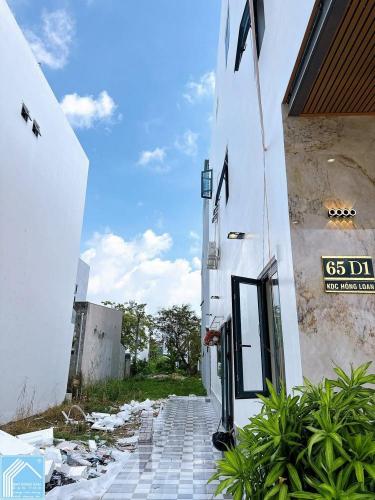 Nắm chủ BÁN NHÀ 1 TRỆT 2 LẦU ĐƯỜNG D1 KHU HỒNG LOAN 6A.  LH 0942495498 PHƯƠNG