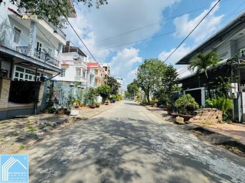 Nắm chủ. CẶP GÓC KDC DIỆU HIỀN ĐƯỜNG SỐ 11 - DT: 309,4M2 - GIÁ 11 TỶ. LH 0949946604 QUÝ 