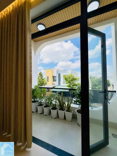 Nhà 3 tầng (5.9 tỷ giảm còn 5,6 tỷ), số 171 đường D14 KDC Hồng Loan