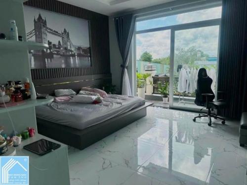 Nc: Bán nhà 1 trệt 2 lầu đường D13, KDC Hồng Loan, P. Cái Răng, TP. Cần Thơ