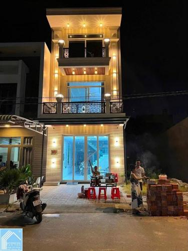 Nc: Bán nhà 1 trệt 2 lầu đường D13, KDC Hồng Loan, P. Cái Răng, TP. Cần Thơ