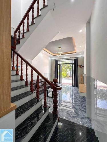 NC: BÁN NHÀ TRỆT LẦU- NHÀ ĐẦU ĐƯỜNG C9 KDC PHÚ AN, PHƯỜNG HƯNG PHÚ (GẦN CHỢ 586 & BỆNH VIỆN HOÀN MỸ
