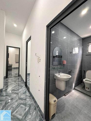 NC: BÁN NHÀ TRỆT LẦU- NHÀ ĐẦU ĐƯỜNG C9 KDC PHÚ AN, PHƯỜNG HƯNG PHÚ (GẦN CHỢ 586 & BỆNH VIỆN HOÀN MỸ