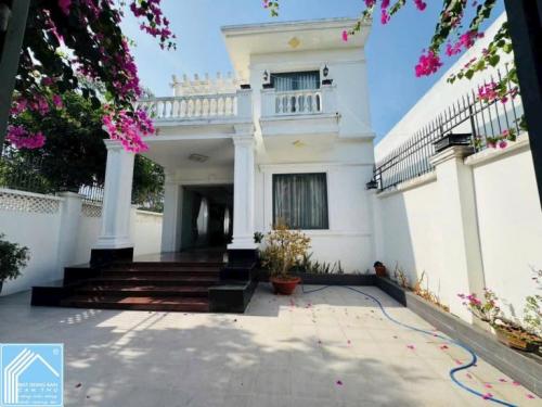 NC : Chốt nhanh giãm sâu BÁN CĂN BIỆT THỰ GÓC 2 MẶT TIỀN ĐƯỜNG TRẦN VĂN SẮC KDC DIỆU HIỀN (11B) 