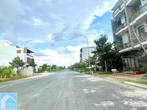 Nền 111 đường A4 khu dân cư Tân Phú - LH 0942495498 Phương