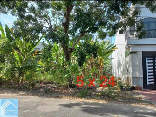 Nền 120m2 đường số 49 KDC 586, Hưng Phú, Cần Thơ_ Đối diện công viên