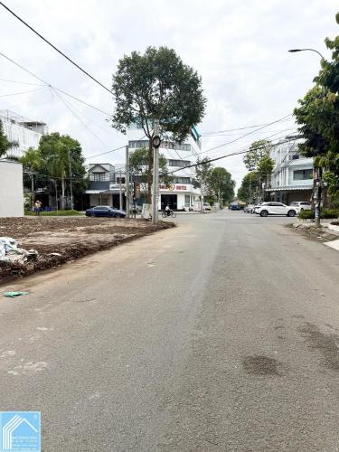 Nền biệt thự 9.7m x 25m góc 2 mặt tiền lộ 30m và đường trần văn sắc KDC Diệu Hiền