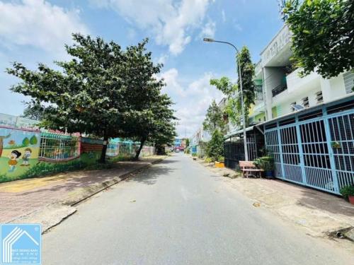 NỀN ĐẸP KHÔNG VƯỚNG ĐƯỜNG SỐ 54 KDC 586 P. HƯNG PHÚ - TP CẦN THƠ 