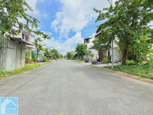 Nền đường D14 KDC Hồng Loan 6A