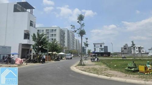 Nền góc 151m2 thuộc Nam Long 2, Cái Răng, Cần Thơ. - Diện tích: 10m x 15m = 151m2 ODT 