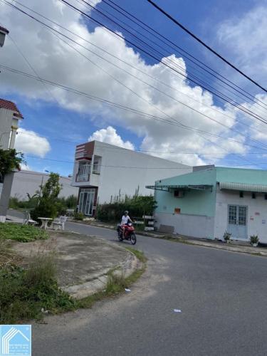 8. NỀN GÓC ĐƯỜNG SỐ 4 GIAO VỚI SỐ 8 KHU HỒNG QUANG 8. NỀN GÓC ĐƯỜNG SỐ 4 GIAO VỚI SỐ 8 KHU HỒNG QUANG