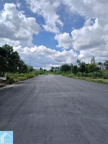 Nền mặt tiền đường A4 KDC Tân Phú, Hưng Phú, Cần Thơ.