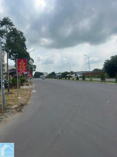 Nền Nam Long _ Hồng Phát ĐƯỜNG LÊ TRỌNG TẤN ( Lộ giới 47m) - KHU DÂN CƯ NAM LONG CẦN THƠ
