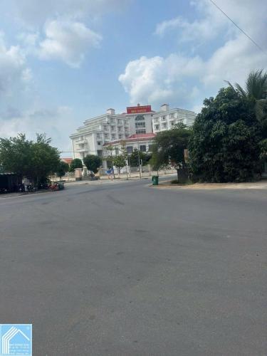 Nền Nam Long _ Hồng Phát ĐƯỜNG LÊ TRỌNG TẤN ( Lộ giới 47m) - KHU DÂN CƯ NAM LONG CẦN THƠ