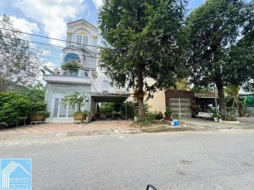 Nền Phạm Văn Nhờ KDC Diệu Hiền  