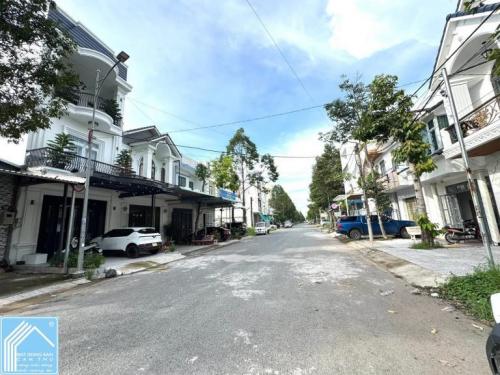 Nền số 8 đường D3 KDC Hồng Loan, Q.Cái Răng, Cần Thơ.