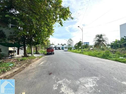 Nền số 8 đường D3 KDC Hồng Loan, Q.Cái Răng, Cần Thơ.