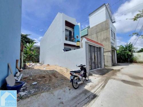 NỀN THỔ CƯ RỘNG 95m2 THỔ CƯ , KHU 7_13 ĐƯỜNG NGUYỄN VĂN LINH, CÁCH LỘ 40 TẦM 700M 