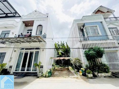 Nền Trục chính KDC Mặt Trời Đỏ, P.Long Tuyền, TP.Cần Thơ Nền Trục chính KDC Mặt Trời Đỏ, P.Long Tuyền, TP.Cần Thơ