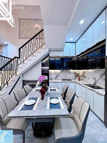 NHÀ 1 TRỆT 1 LẦU - SÂN THƯỢNG FULL NỘI THẤT CAO CẤP TẠI ĐƯỜNG D6 - KDC HỒNG LOAN.