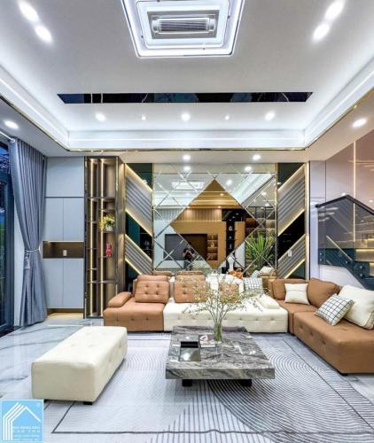 Nhà 1 trệt 2 lầu đường D6 khu dân cư Hồng Loan 