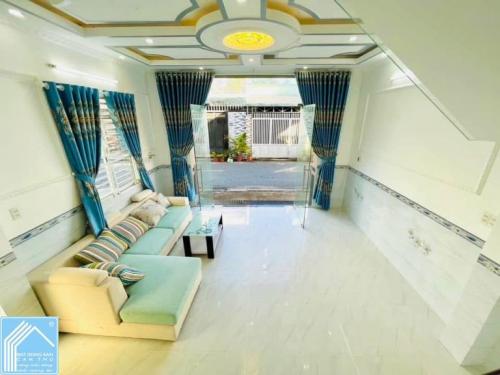 Nhà 1 Trệt 2 Lầu Góc 2 Mặt tiền Trục chính hẻm 115 CMT8, Q.Bình Thuỷ, Cần Thơ