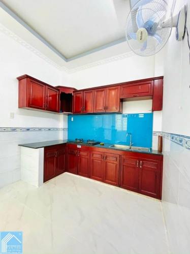 Nhà 1 Trệt 2 Lầu Góc 2 Mặt tiền Trục chính hẻm 115 CMT8, Q.Bình Thuỷ, Cần Thơ