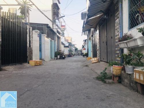 Nhà 1 trệt 2 lầu Hẻm 9 Phạm Ngọc Hưng, Cần Thơ. DT 80m2, lộ 4m, xe hơi tới nhà