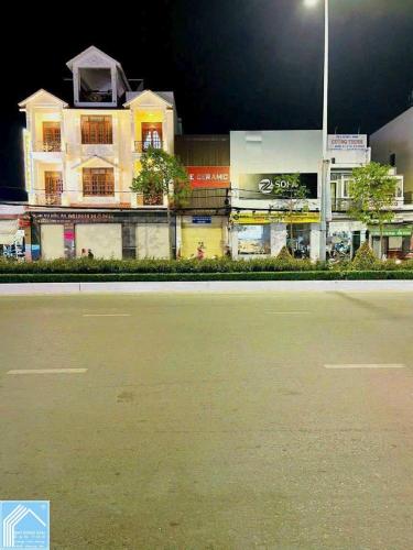 Nhà 1 Trệt 2 Lầu Mặt tiền Nguyễn Văn Cừ - Đoạn gần chợ An Hoà, Q.Ninh Kiều, Cần Thơ Nhà 1 Trệt 2 Lầu Mặt tiền Nguyễn Văn Cừ - Đoạn gần chợ An Hoà, Q.Ninh Kiều, Cần Thơ