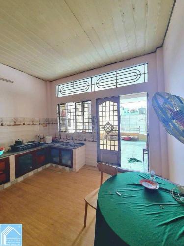 Nhà 1 Trệt 2 Lầu Mặt tiền Nguyễn Văn Cừ - Đoạn gần chợ An Hoà, Q.Ninh Kiều, Cần Thơ