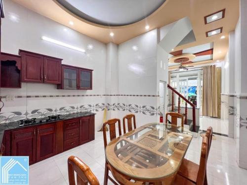  NHÀ 1 TRỆT 2 LẦU – MỚI ĐẸP, FULL NỘI THẤT – TRUNG TÂM AN KHÁNH, TP. CẦN THƠ 