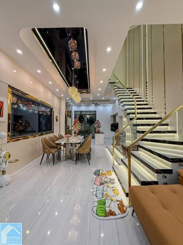 Nhà 1 trệt 2 lầu mới đẹp tại trục chính D1 lộ 30m KDC Hồng Loan - DT5x16m 3 tầng Full Nt