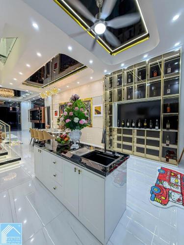 Nhà 1 trệt 2 lầu mới đẹp tại trục chính D1 lộ 30m KDC Hồng Loan - DT5x16m 3 tầng Full Nt