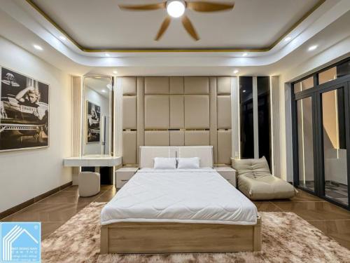 Nhà 1 trệt 2 lầu mới đẹp tại trục chính D1 lộ 30m KDC Hồng Loan - DT5x16m 3 tầng Full Nt