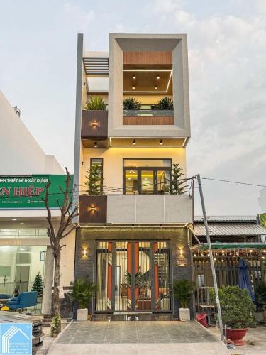 NHÀ 1 TRỆT 2 LẦU MỚI HOÀN THIỆN  SỐ 99 ĐƯỜNG D7