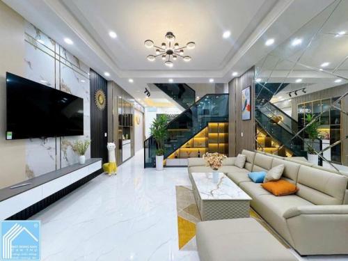 NHÀ 1 TRỆT 2 LẦU SIÊU ĐẸP - ĐƯỜNG SỐ 7 KHU VĂN HOÁ TÂY ĐÔ - CÁI RĂNG - CẦN THƠ