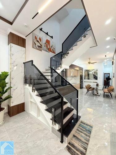 Nhà 1 Trệt 2 Lầu số 18 đường Chu Văn An, P.Tân An, TP.Cần Thơ