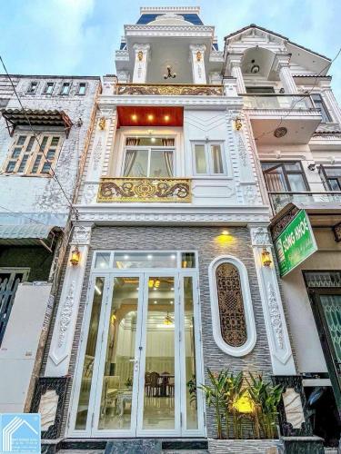 NHÀ 1 TRỆT 2 LẦU TÂN CỔ ĐIỂN , TRỤC CHÍNH HẺM 11 NGUYỄN VĂN LINH - TÂN AN - NINH KIỀU CẦN THƠ. 