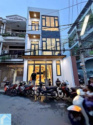 Nhà 1 Trệt 2 Lầu Trục chính hẻm 54 Hùng Vương, Q.Ninh Kiều, Cần Thơ Nhà 1 Trệt 2 Lầu Trục chính hẻm 54 Hùng Vương, Q.Ninh Kiều, Cần Thơ