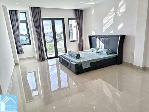Nhà 1 Trệt 3 Lầu đường A1 KDC Chiến Thắng - Giáp KDC Phú An