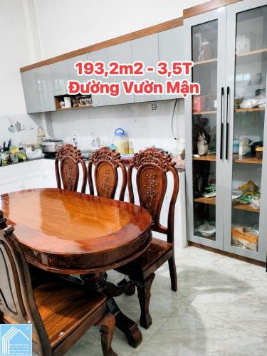Nhà 193,2m2 gần cầu Ngã Bát đường Vườn Mận, gần ĐH FPT, BV Nhi