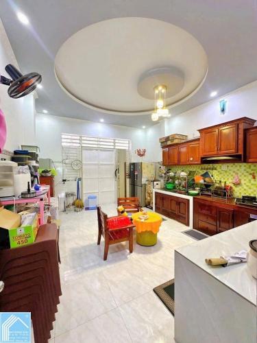 Nhà 1T1L - MẶT TIỀN - gần căn NHÀ DÁT VÀNG (Gần Đại Học Y Dược, chợ An Khánh)