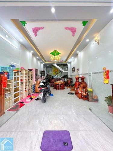 Nhà 1T1L - MẶT TIỀN - gần căn NHÀ DÁT VÀNG (Gần Đại Học Y Dược, chợ An Khánh)