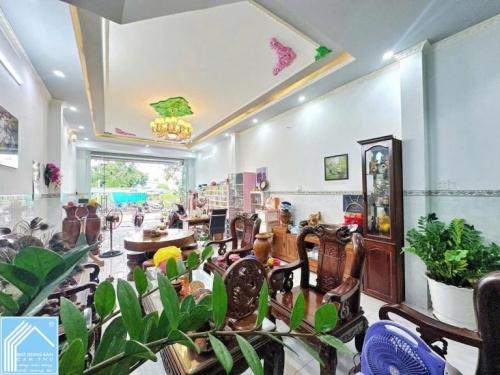 Nhà 1T1L - MẶT TIỀN - gần căn NHÀ DÁT VÀNG✔Gần Đại Học Y Dược, chợ An Khánh