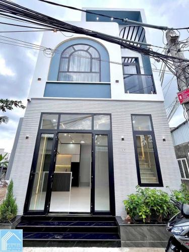 Nhà 1T1L đúc mới, GÓC 2MT HẺM, xe hơi tới nhà. Vị trí trung tâm, gần cầu Trần Hoàng Na