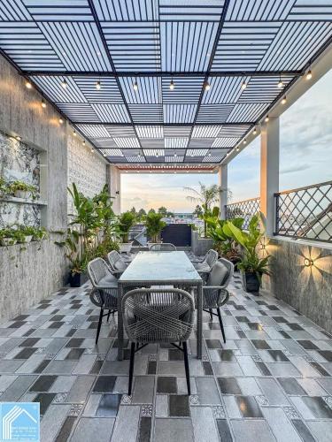 Nhà 1T3L đúc mới, Mặt Tiền (B25 - KDC 91B), mới đẹp, ở sang trọng, hoặc VPCTy,....